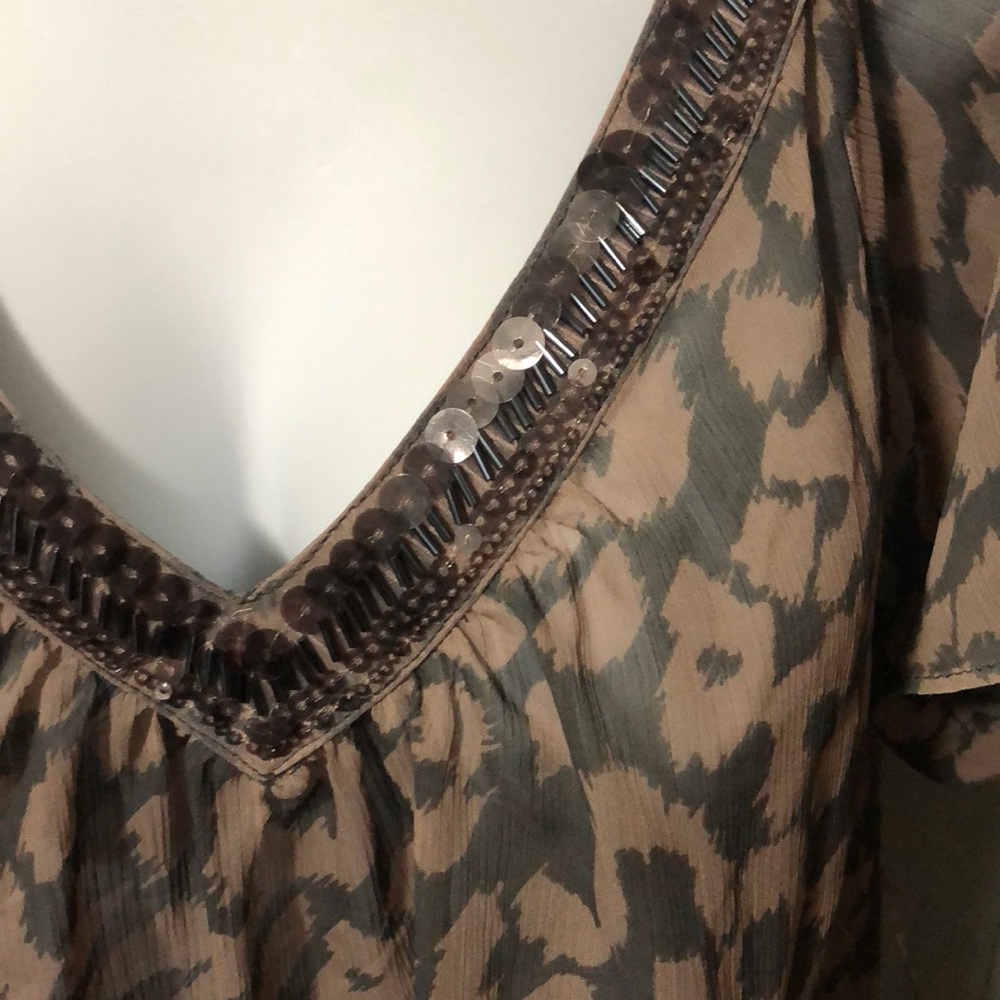 Express Grey Leopard Print Blouse Size Medium - image 2